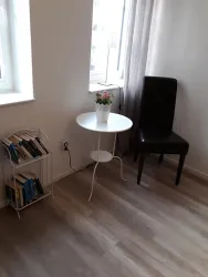 kleiner Sitzbereichn im Schlafzimmer (© rauch)