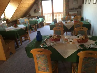 Frühstücksraum (© Wein und Gästehaus Spieß)