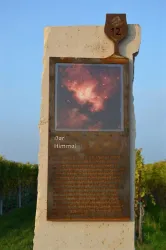 Bibl Weinpfad Stele (© Rolf Metzger, Werbeagentur Pluskat GmbH)