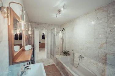 Badezimmer 2