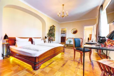 Zimmer 1 - Suite 1 - VillaKoenigsgarten2020 FULL