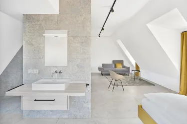 Apartment Drei