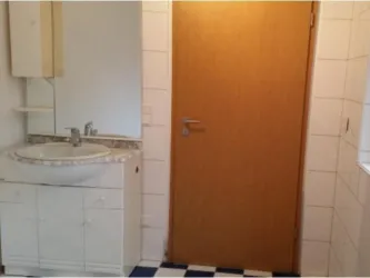 Bad mit Badewanne 2