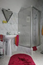 Bad DG (Maisonette )