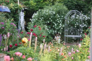 Garten 1 (© B. Dressing)