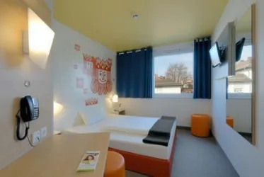 Einzelzimmer French (© B&B Hotels)