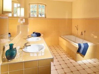 Ein Badezimmer des Hotels (© Quelle: homepage Burgschänke)