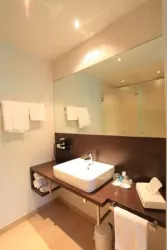 Badezimmer (© Quelle: Art Hotel Lauterbach)