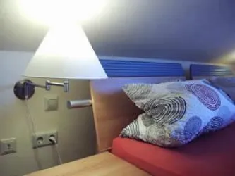 Schlafzimmer3a (© Felgner)
