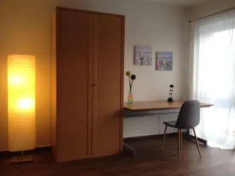 2. Schlafzimmer