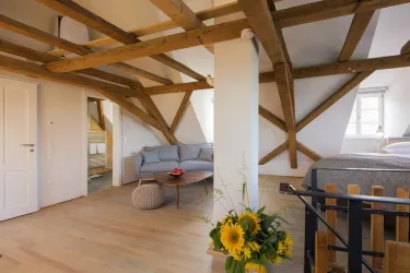 Maisonette Appartement Dachgeschoss (© Burggarten Appartements)