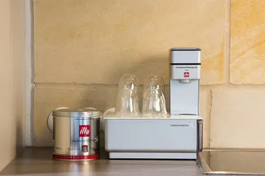 Ausstattung Illy-Espressomaschinen (© Burggarten Appartements)