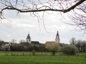 Queichheim Kirchen (© Doris Prokop)