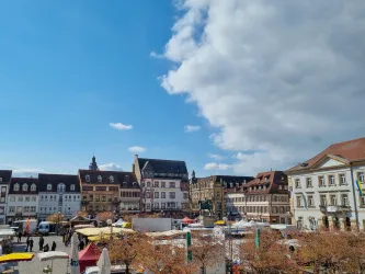 auf dem Rathausplatz auf dem Rathausplatz