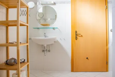 helles Badezimmer