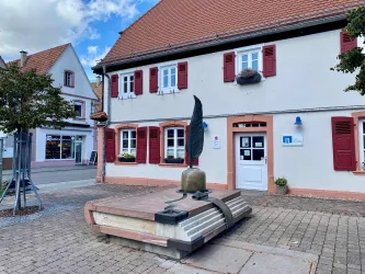 Brunnen Gemeindebücherei (2)