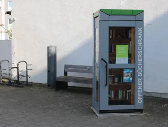 Bücherschrank am CSS-Platz Grünstadt