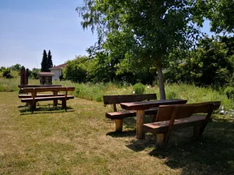 Rohrbacher Wildkräuter Lehrpfad Picknickplatz ganz
