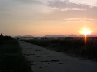 Sonnenuntergang_Pfc3a4lzer_Berge (© Ferienwohnungen Schlossmühle, Familie Heumülle)