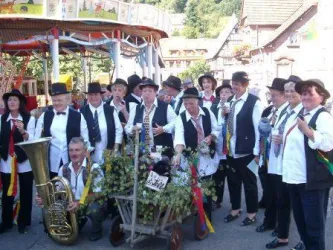 Straußjugend Hinterweidenthal (© Ortsgemeinde Hinterweidenthal)