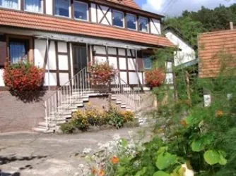 Außenansicht Haus Nikolaus (© Doris Bernhard)