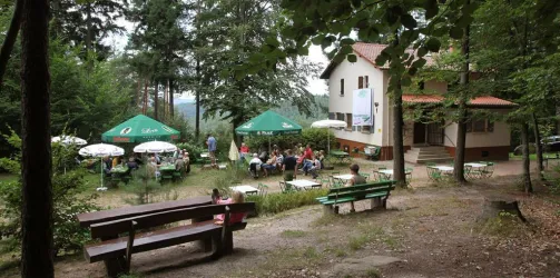 Hirzeckhaus - Pfälzerwaldhütte (© Bettina Schneider)