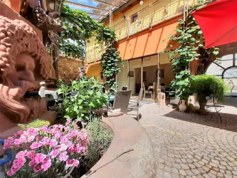 Innenhof (© Weingut Lauth & Sohn)