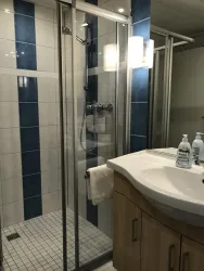 Dusche (© Christoph Sitter)