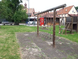 Spielplatz Bild 4 (© Verein SÜW Annweiler e.V.)