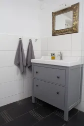 Waschtisch Ap. 3 (© Gästezimmer Mittelgasse)
