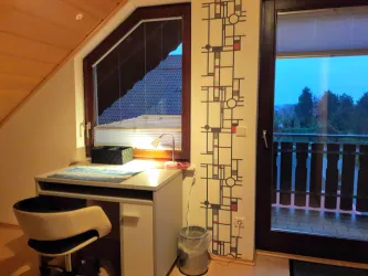 Einzelzimmer mit Balkon