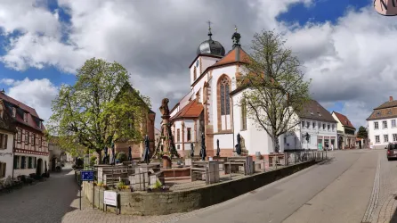 St. Georgskirche Wachenheim (© TI Wachenheim)