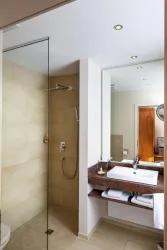 Gästehaus Rieslinghof*** Dusche und WC (© Rieslinghof)