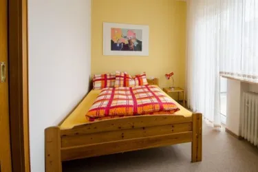 Schlafzimmer 2