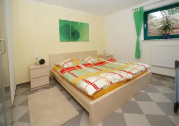Schlafzimmer2