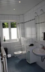Dusche im EG (© A. Blank)