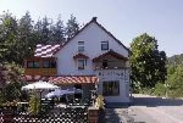 Aussenansicht (© Familie Kerth)