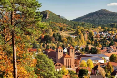 Christkönigs-Kirche Hauenstein Christkönigs-Kirche Hauenstein