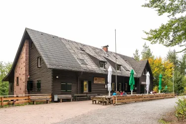 Wanderheim Dicke Eiche III (© Dominik Ketz)