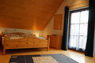 Schlafzimmer 1. OG (1) (© C. Anselmann)