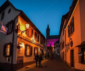 Alter Gutshof außen (© Alter Gutshof Raabe)