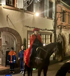 Reiterin beim Martinsumzug (© Tourist-Info St. Martin)