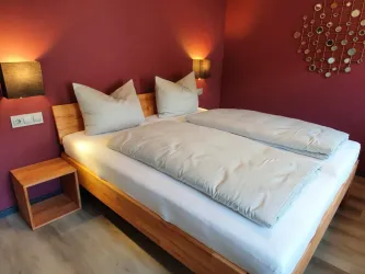 Hotel Landlust Doppelbett 2 (© Ulrich Pütz)