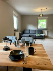 Eß- und Wohnbereich (© Ferienwohnung Apartement Kropsbach)