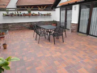 Terrasse (© Karl-Dieter Knecht)