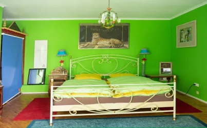Schlafzimmer_Grün (© Gasthaus im Wolsel)