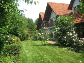 Blick auf Garten und Balkon
