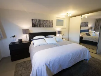 Schlafzimmer 2