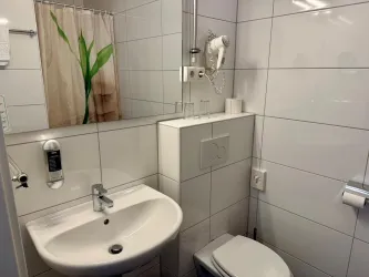 1.OG Komfort-Zimmer Bad