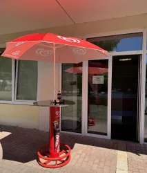 Eis und Kaltgetränke